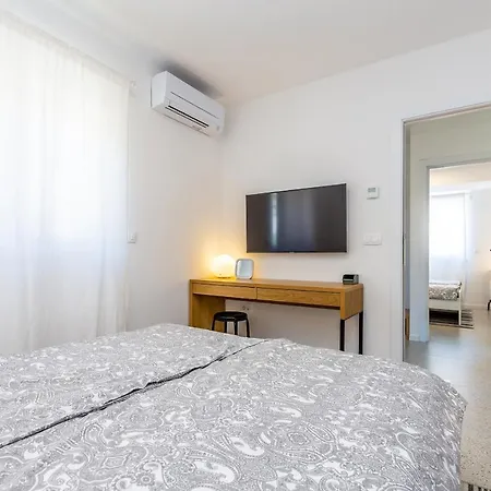 Laurus Apartament Salatić